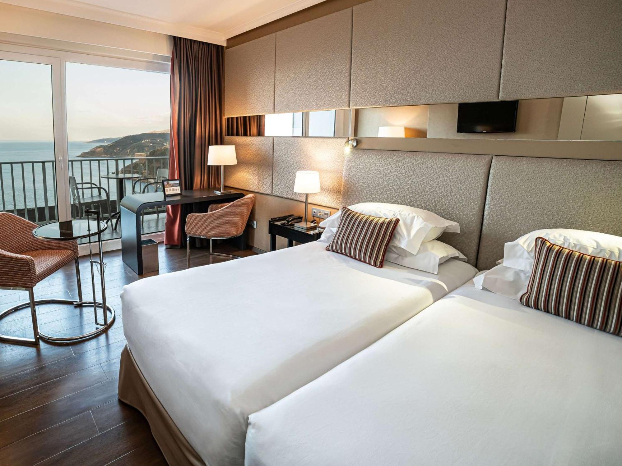 Mercure Monte Igueldo San Sebastian Bagian luar foto